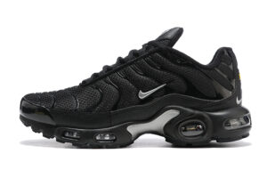 AIR MAX PLUS TN 'BLACK METALLIC SILVER'