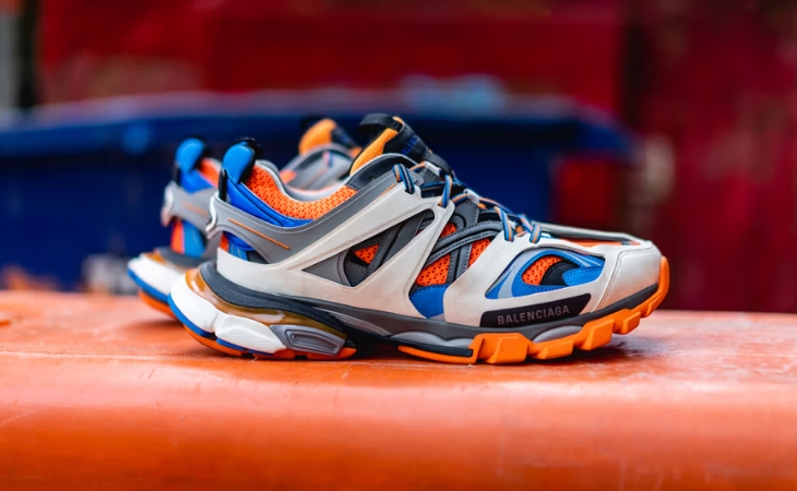 BALENCIAGA TRACK