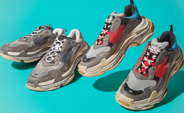 BALENCIAGA