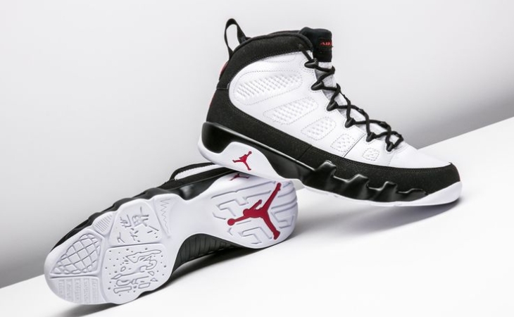 JORDAN RETRO 9